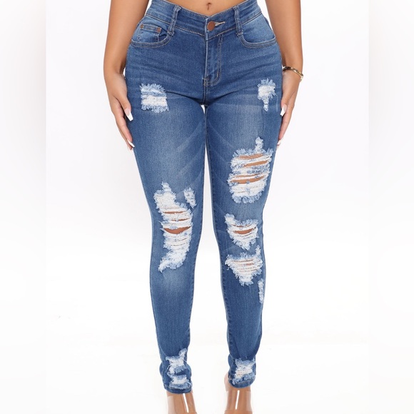 Fashion Nova Mid Rise Skinny Ripped Style Jeans Size: 9/29 - Picture 2 of 7